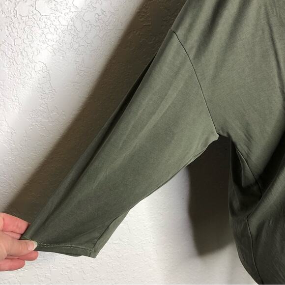 WHBM army olive green v neck top size Extra Large XL - Picture 4 of 11